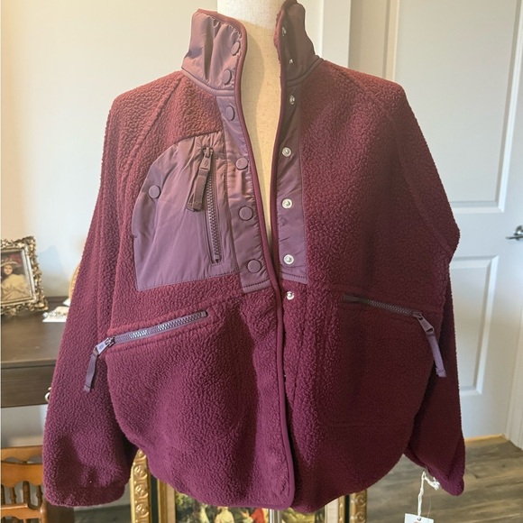 FREE PEOPLE | Women's Maroon Fleece Jacket XS NWT Maternity - Picture 1 of 6